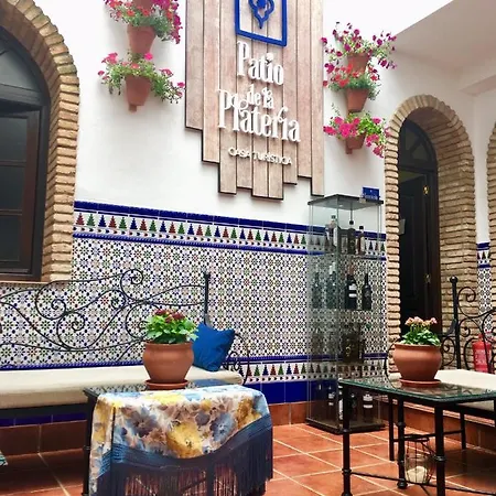 Patio De La Plateria-3